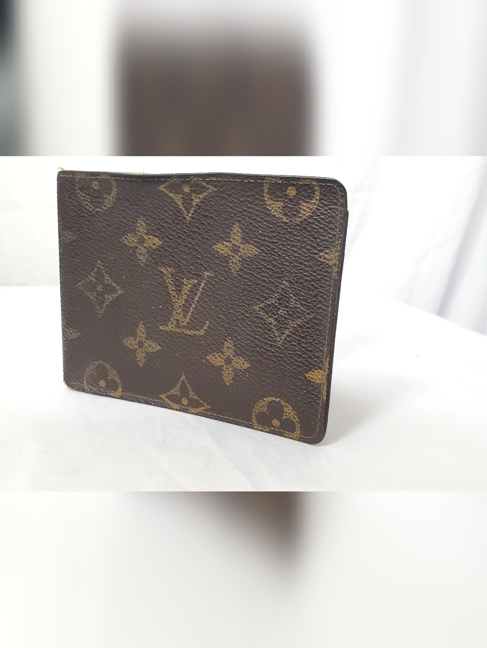 Louis Vuitton Monogram Canvas Bifold Wallet - Brown/Gold
